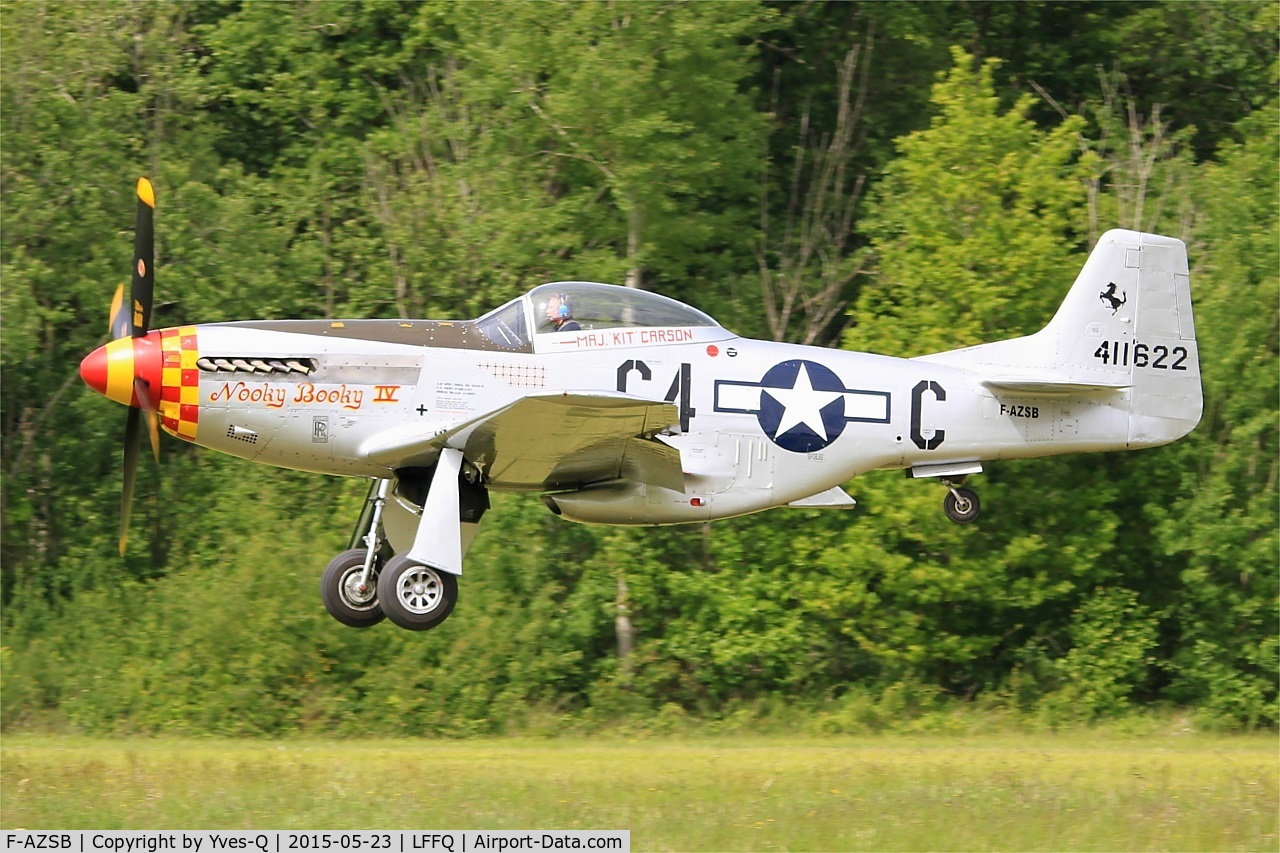 F-AZSB, 1944 North American P-51D Mustang C/N 122-40967, North American P-51D Mustang, Take off rwy 28, La Ferté-Alais (LFFQ) Air show 2015