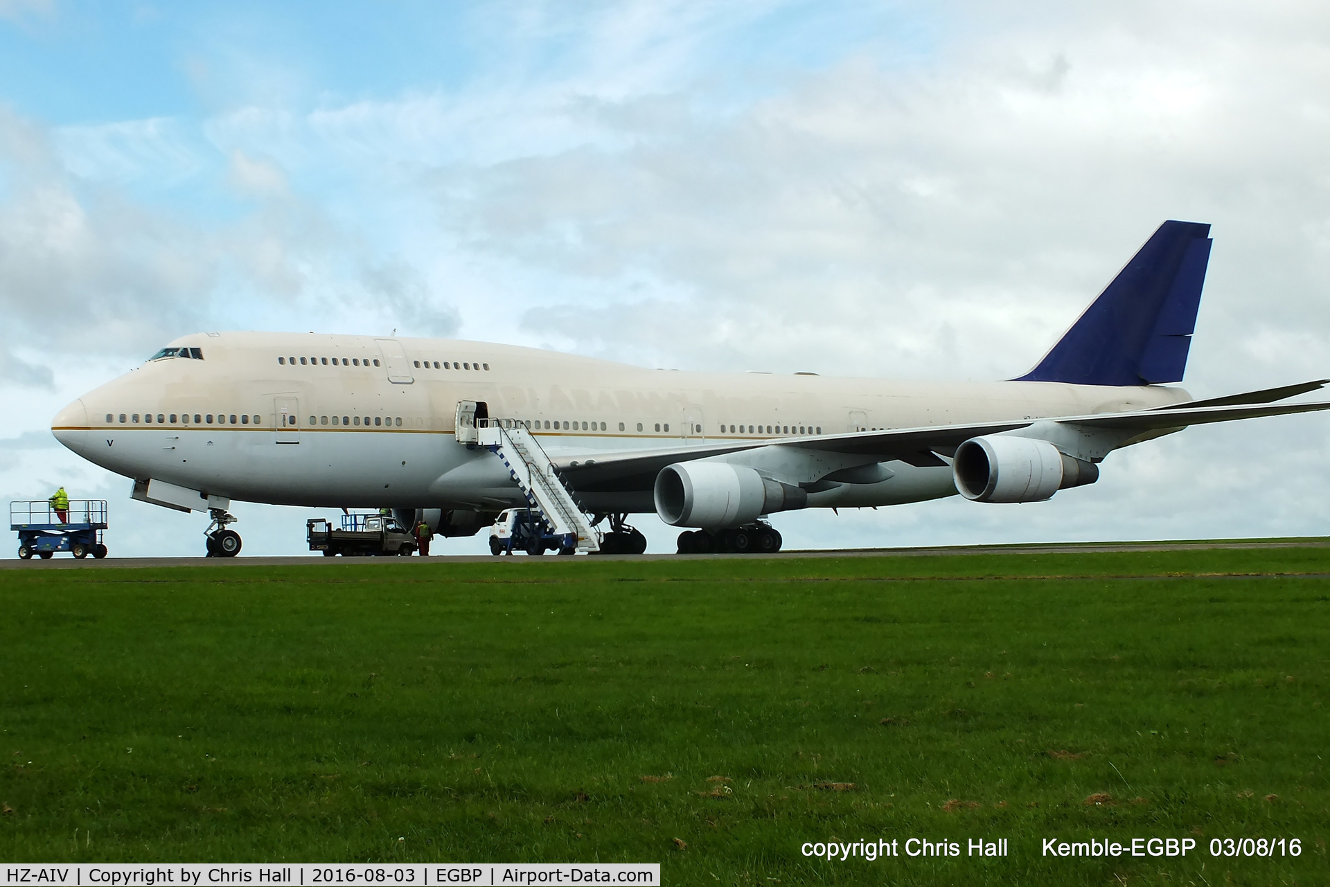 HZ-AIV, 1997 Boeing 747-468 C/N 28339, in storage at Kemble