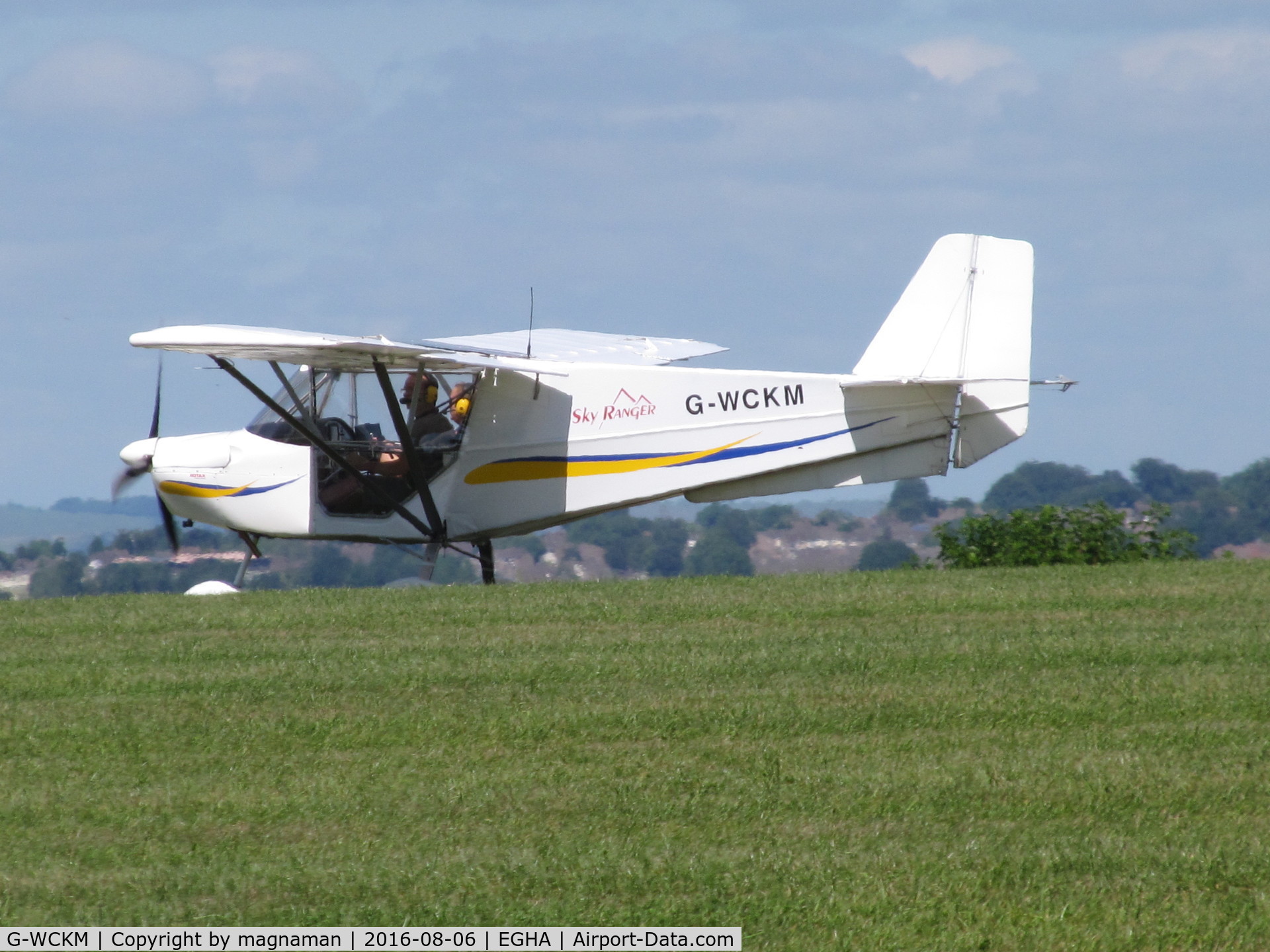 G-WCKM, 2011 Skyranger Swift 912S(1) C/N BMAA/HB/611, just landed
