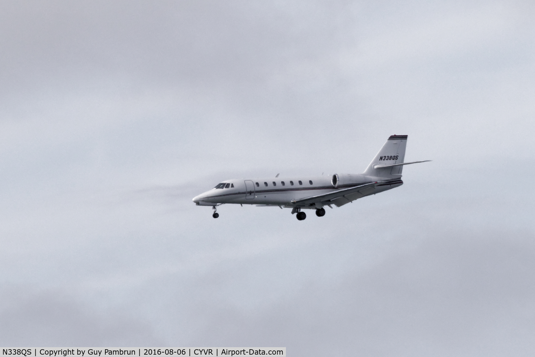 N338QS, 2004 Cessna 680 Citation Sovereign C/N 6800011, Landing