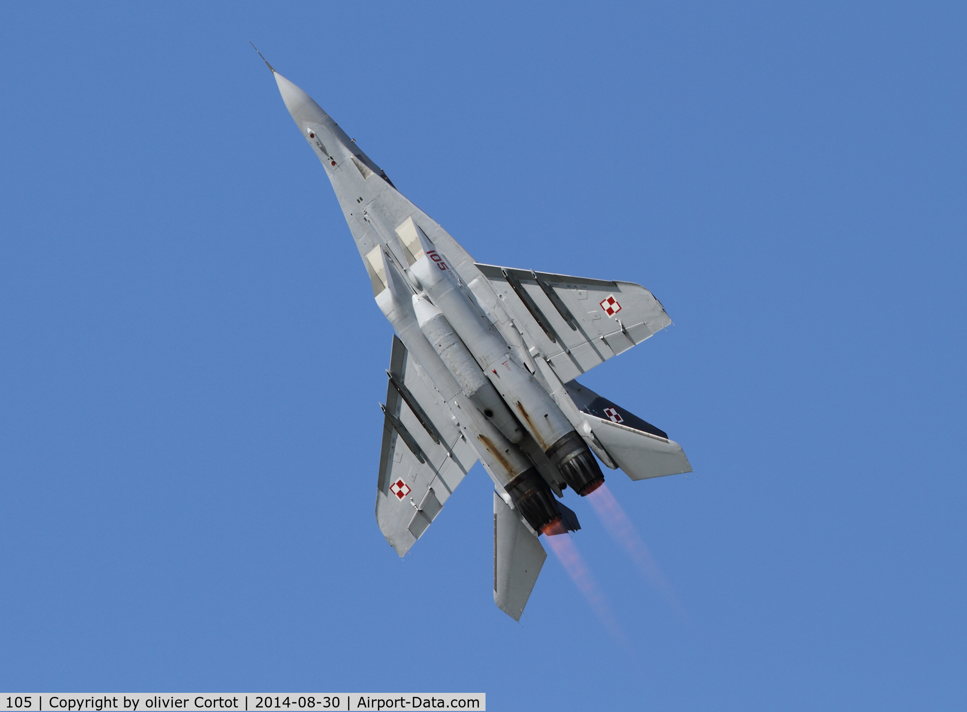 105, Mikoyan-Gurevich MiG-29A C/N 2960535105, power ! Air 14