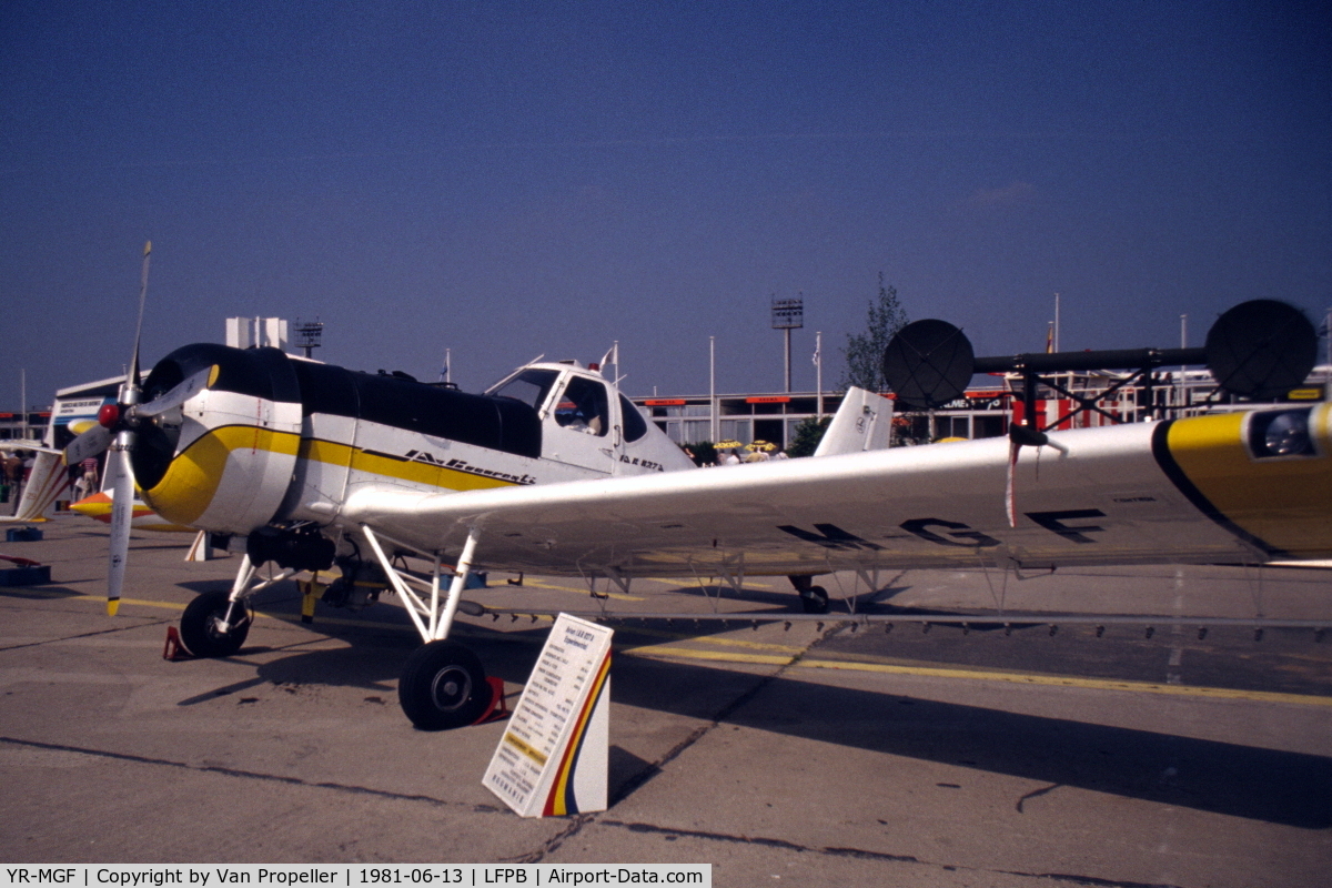 YR-MGF, IAR IAR 827A C/N 06, IAR-827A cropsprayer at Le Bourget 1981
