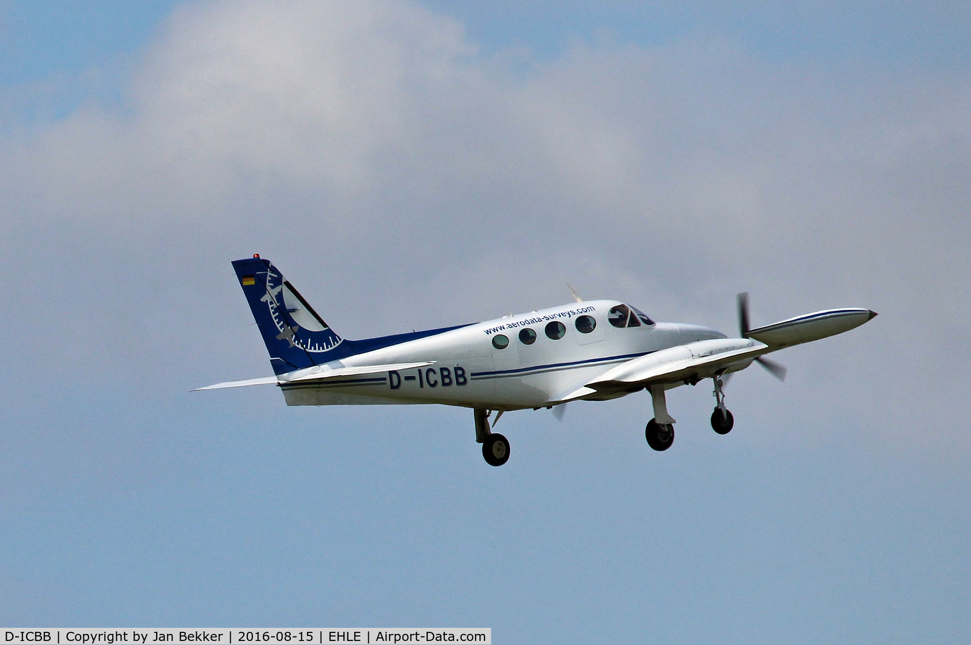 D-ICBB, 1978 Cessna 340A C/N 340A-0541, Taking off from Lelystad Airport