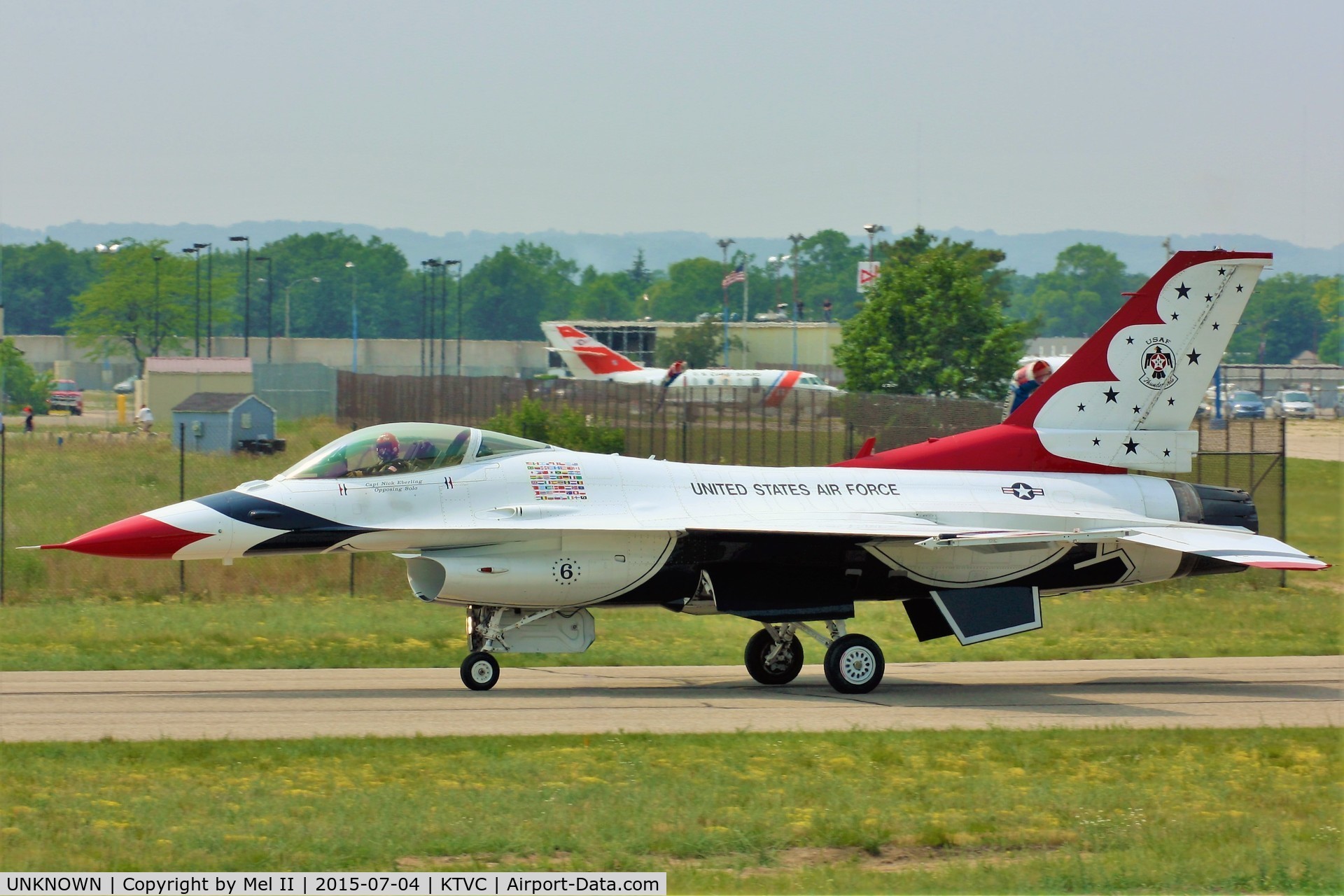 UNKNOWN, General Dynamics F-16C Fighting Falcon C/N Unknown, USAF Thunderbirds - 2015 National Cherry Festival Air Show