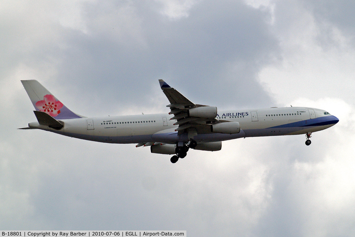 B-18801, 2001 Airbus A340-313 C/N 402, Airbus A340-313X [402] (China Airlines) Home~G 06/07/2010. On approach 27L.