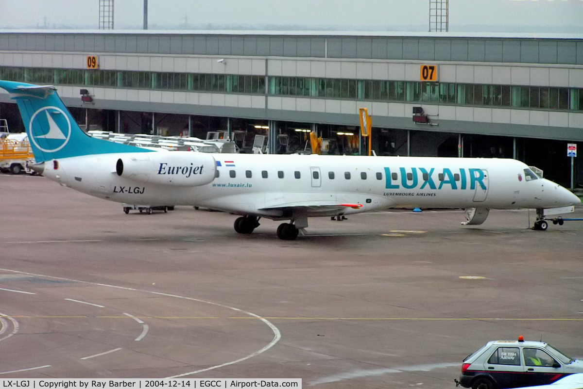 LX-LGJ, 2001 Embraer EMB-145LU (ERJ-145LU) C/N 145395, Embraer ERJ-145LU [145395] (Luxair) Manchester-Ringway~G 14/12/2004