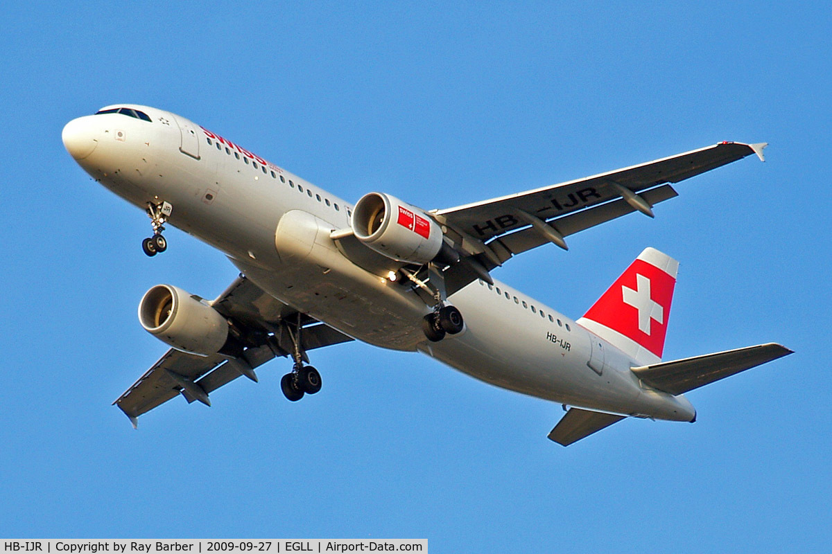 HB-IJR, 1997 Airbus A320-214 C/N 0703, Airbus A320-214 [0703] (Swiss International Air Lines) Home~G 27/09/2009. On approach 27R.