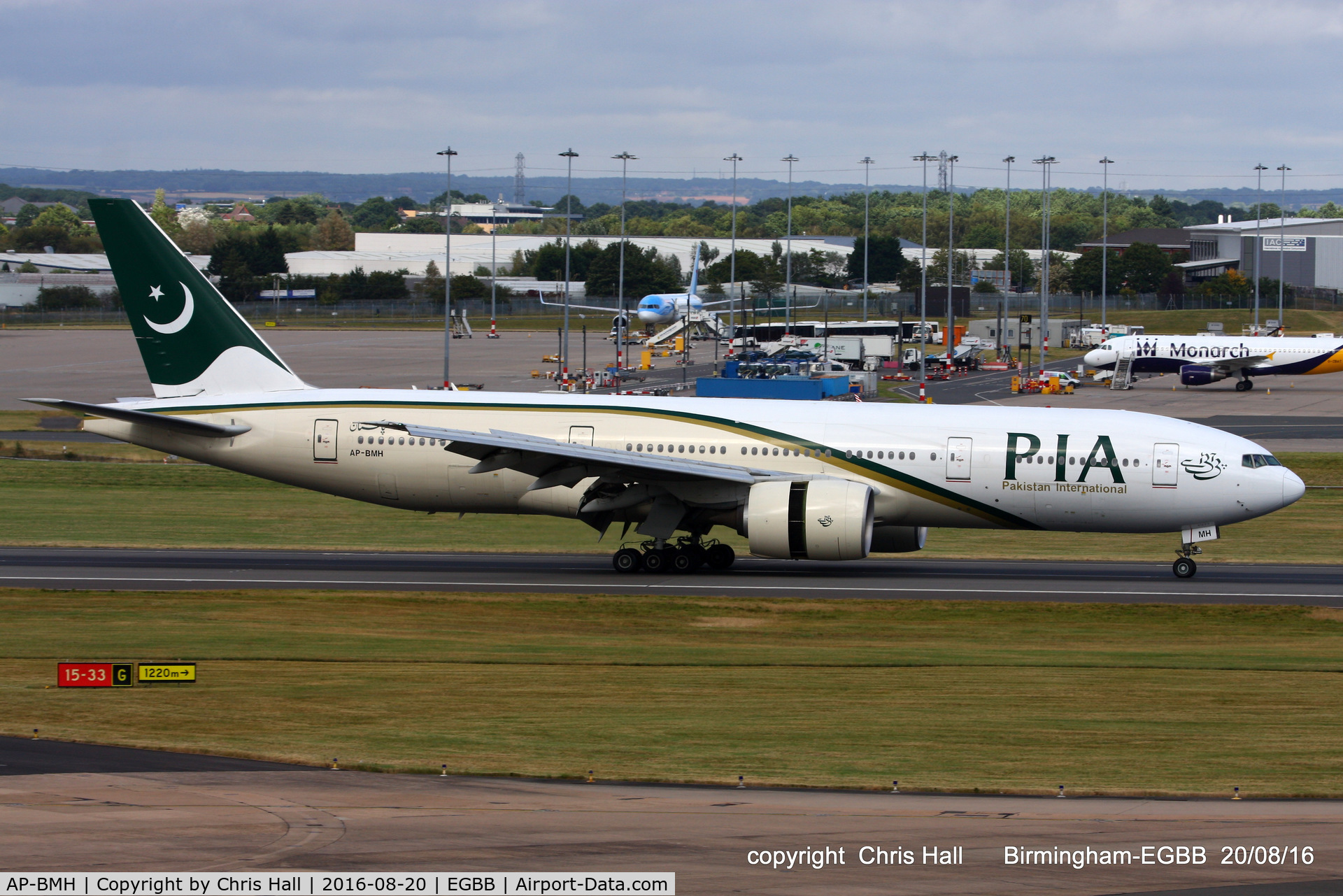 AP-BMH, 2005 Boeing 777-2Q8/ER C/N 32717, PIA Pakistan International Airlines