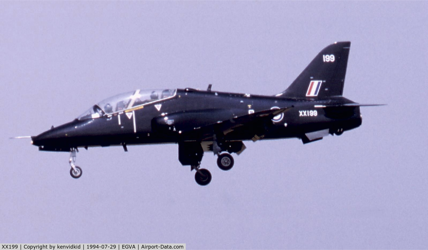 XX199, 1978 Hawker Siddeley Hawk T.1A C/N 046/312046, Royal Air Force arriving at RIAT.
