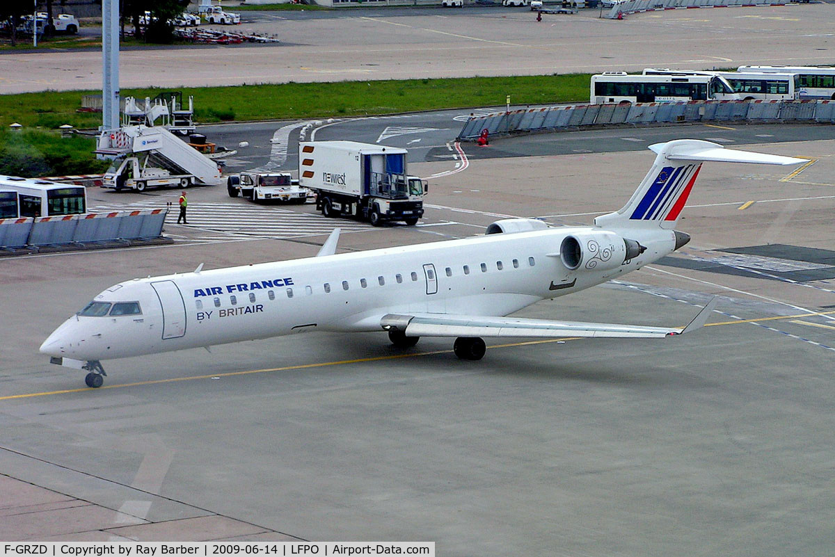 F-GRZD, 2001 Canadair CRJ-702 (CL-600-2C10) Regional Jet C/N 10016, Canadair CRJ-700 [10016] (Brit Air/Air France) Paris-Orly~F 14/06/2009