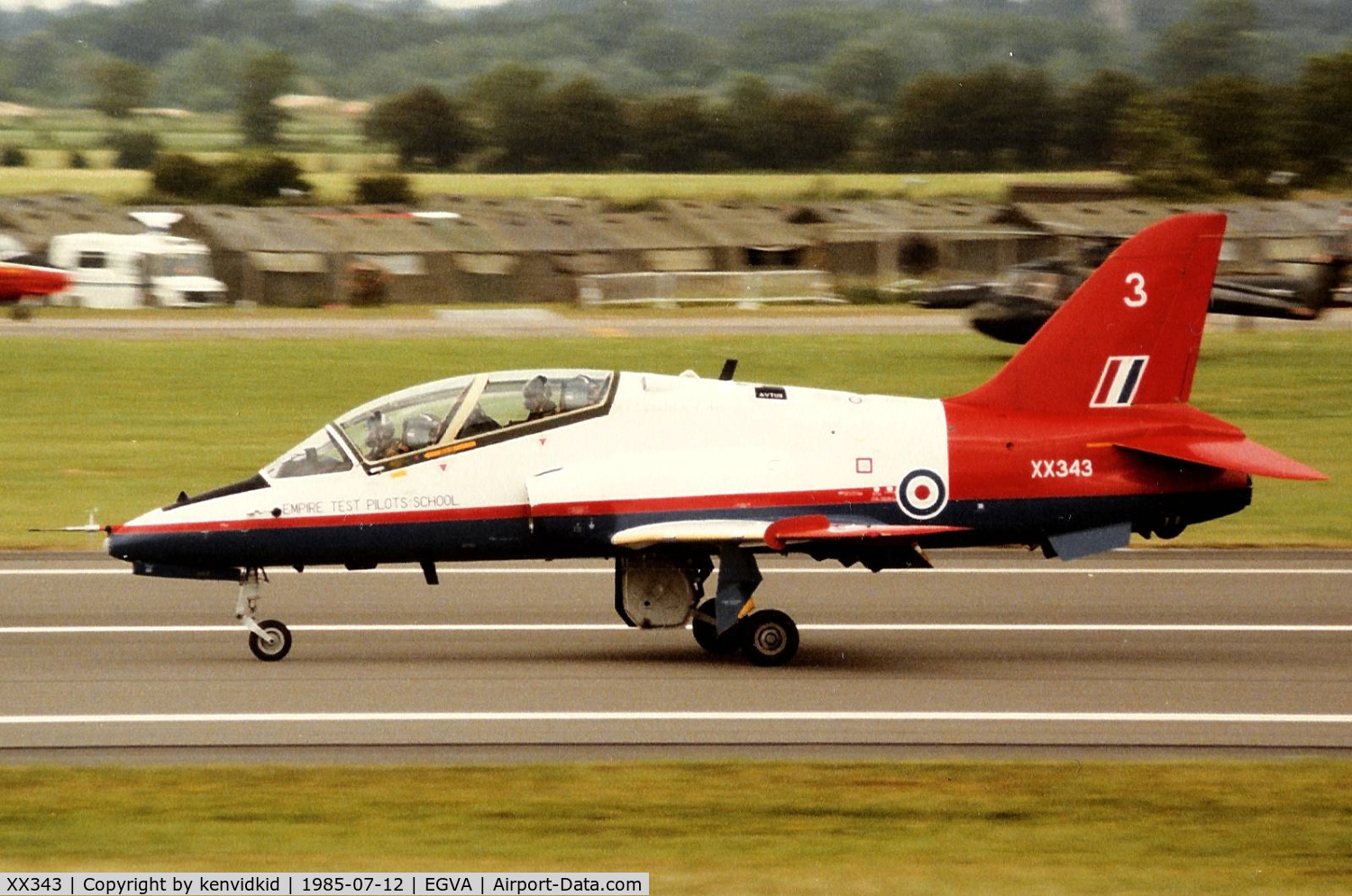 XX343, 1981 Hawker Siddeley Hawk T.1 C/N 192/312167, Empire Test Pilot's School arriving at IAT.
