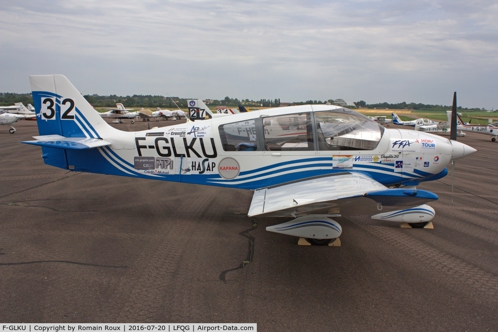 F-GLKU, Robin DR-400-120 C/N 2140, Parked