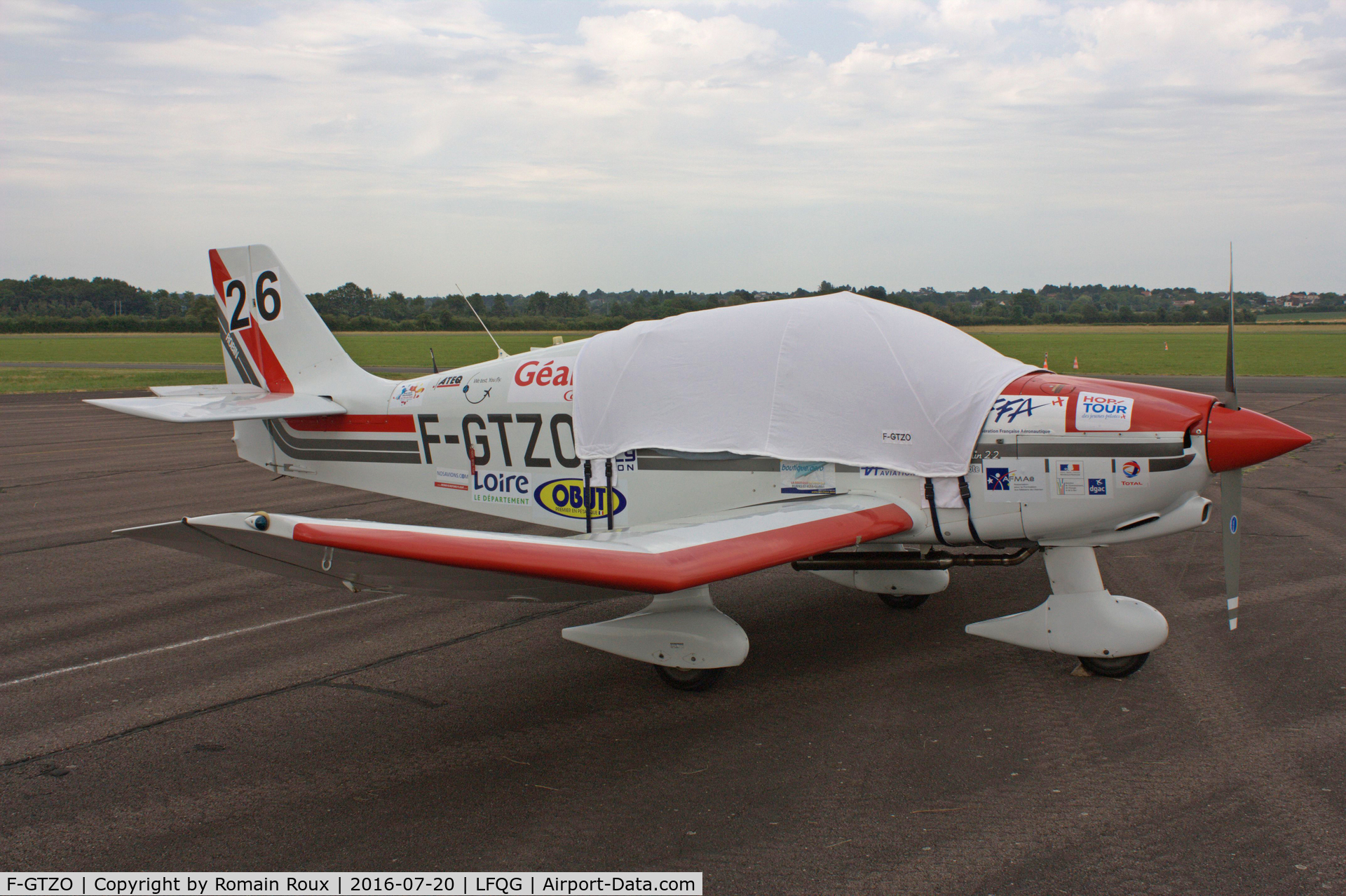 F-GTZO, Robin DR-400-120 Dauphin 2+2 C/N 2458, Parked