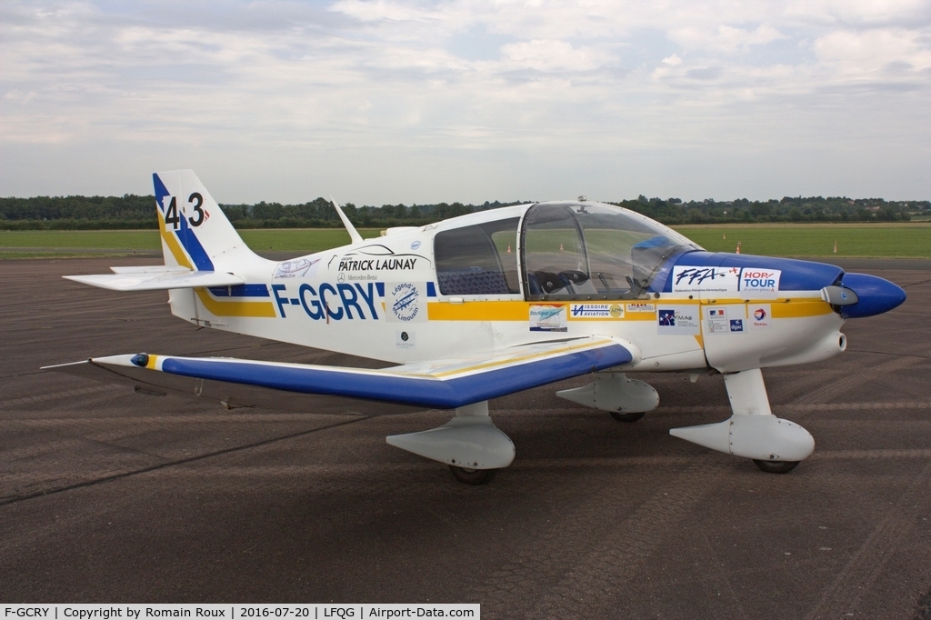 F-GCRY, Robin DR-400-120 C/N 1492, Parked