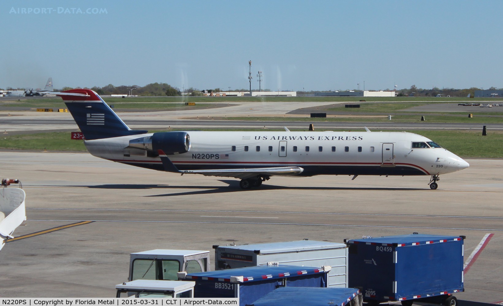 N220PS, Bombardier CRJ-200ER (CL-600-2B19) C/N 7887, USAirways Express