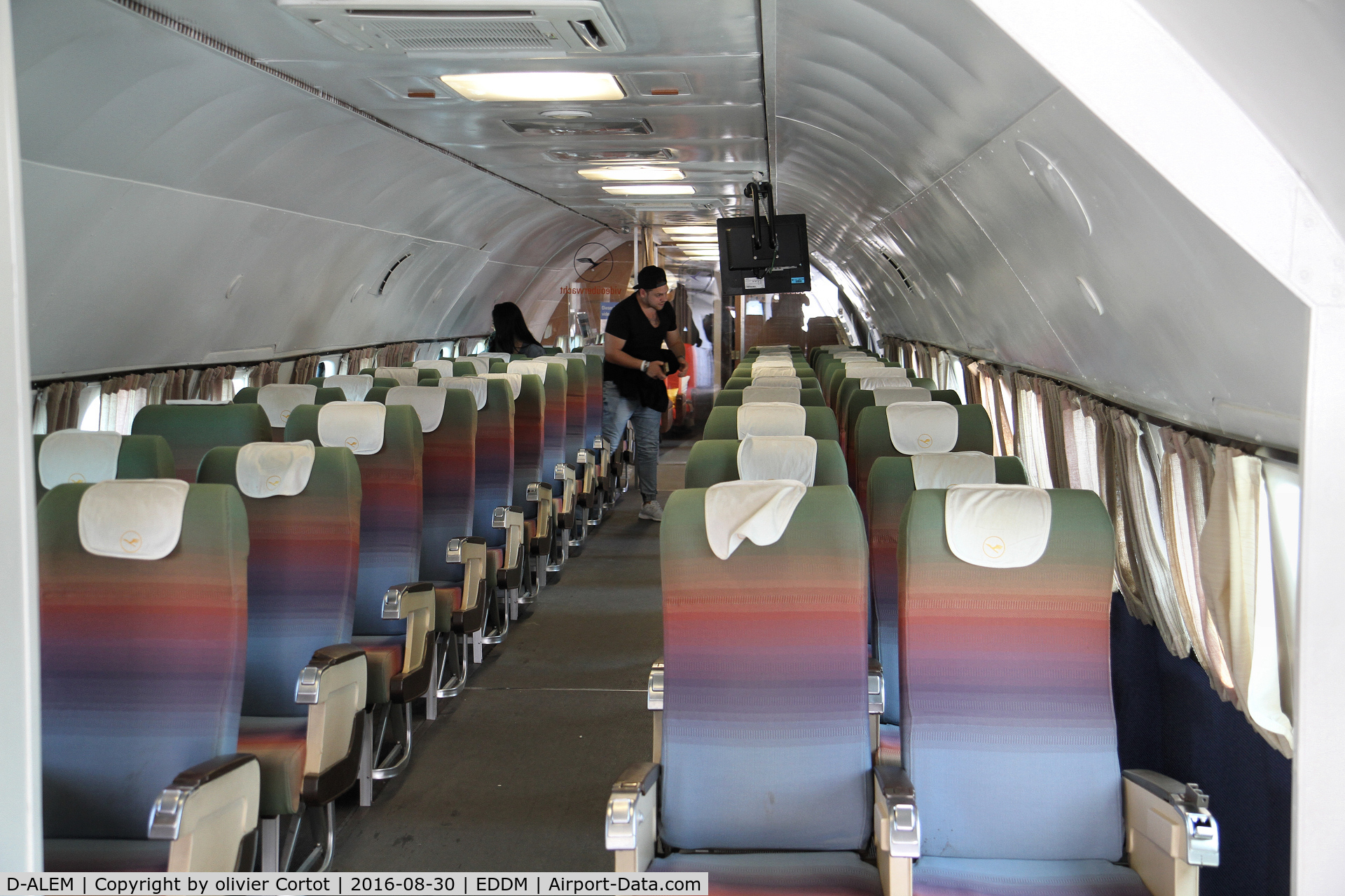 D-ALEM, Lockheed L-1049G Super Constellation C/N 4603, passengers seats