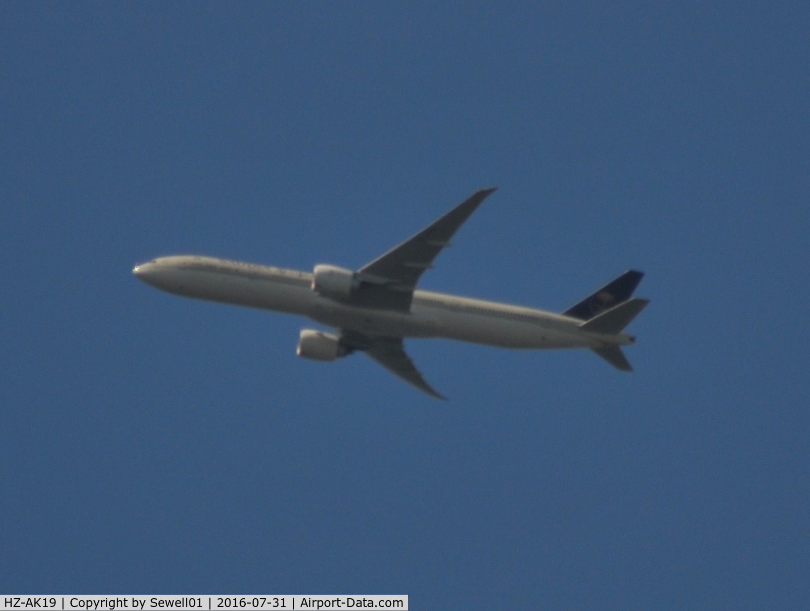 HZ-AK19, 2013 Boeing 777-368/ER C/N 41056, Overhead Walton-on-Thames