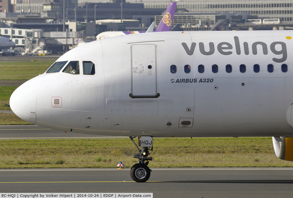 EC-HQJ, 2001 Airbus A320-214 C/N 1430, at fra