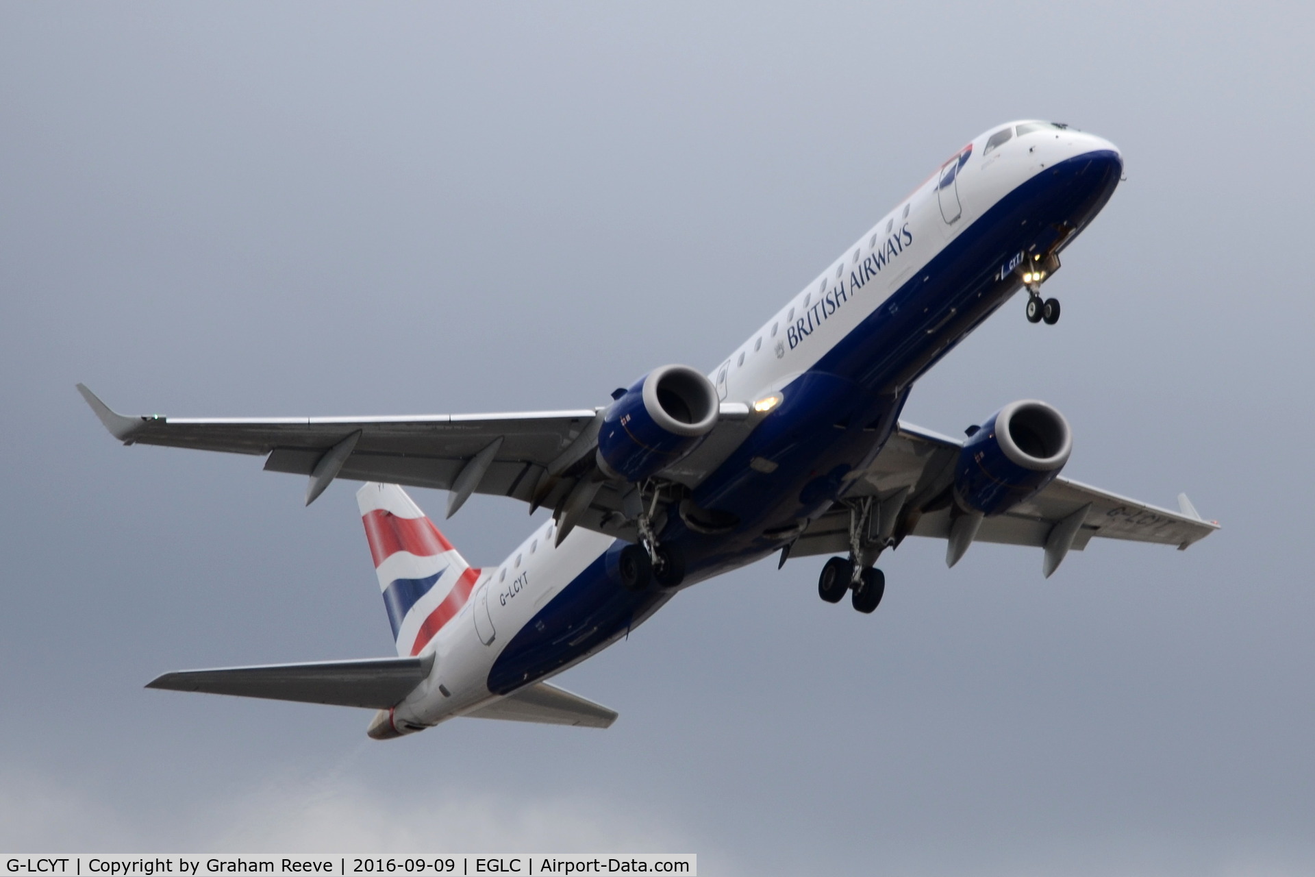 G-LCYT, 2014 Embraer 190SR (ERJ-190-100SR) C/N 19000670, Departing from London City.