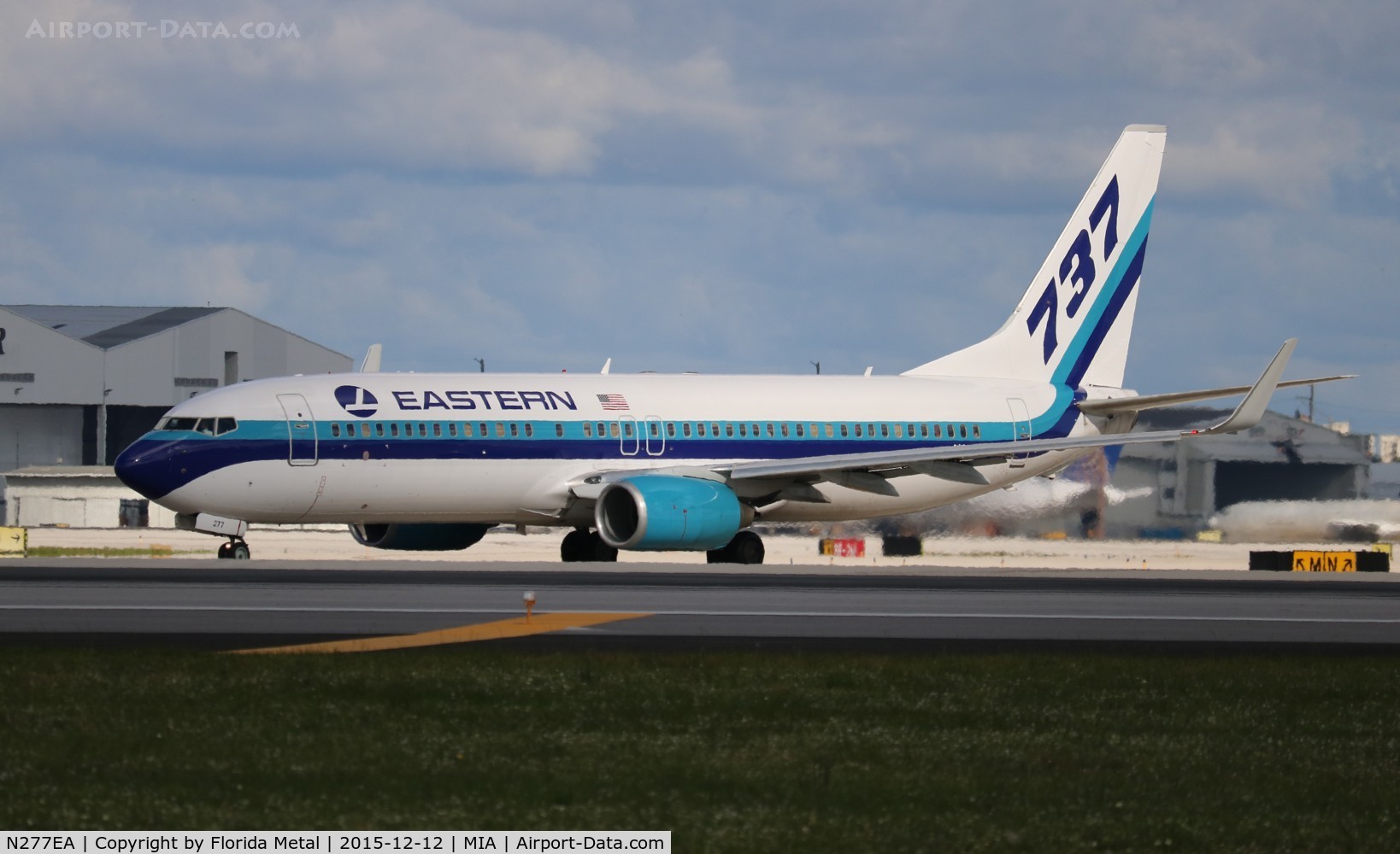 N277EA, 2001 Boeing 737-8CX C/N 32359, Eastern
