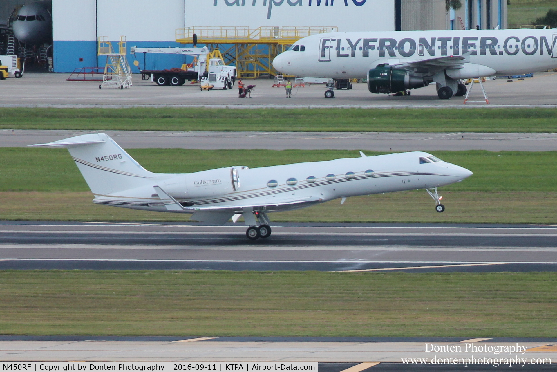 N450RF, Grumman G-164A C/N 633, Gulfstream IV (N450RF) arrives at Tampa International Airport