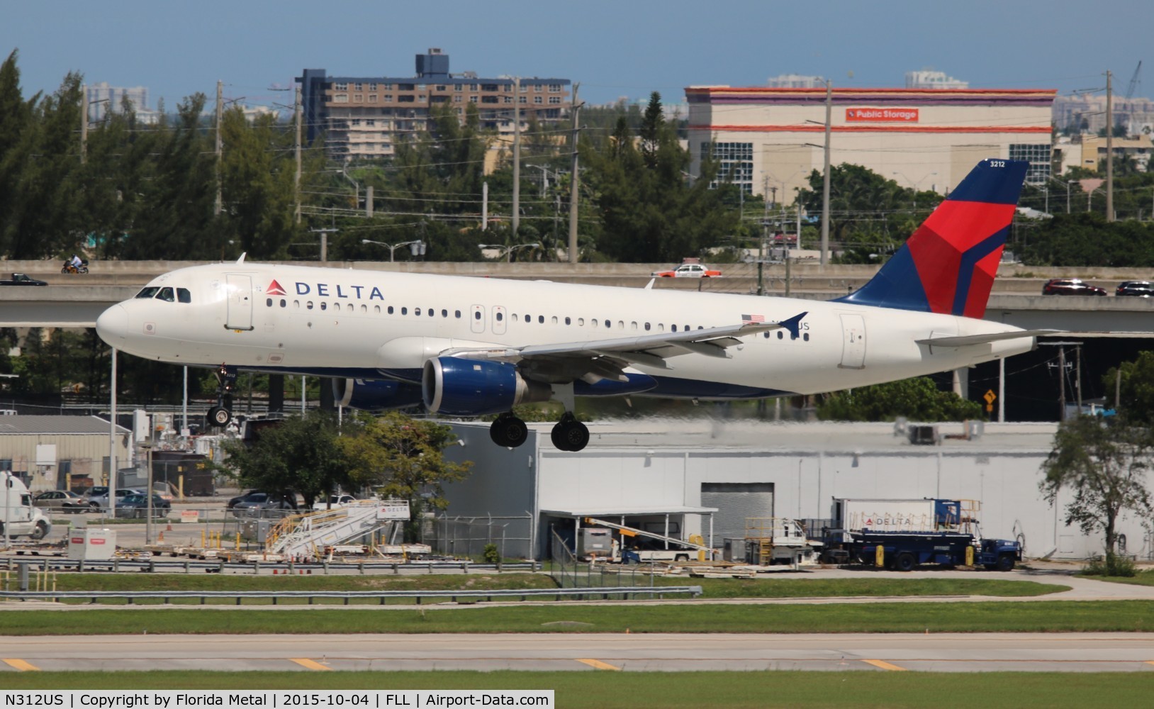 N312US, 1990 Airbus A320-211 C/N 152, Delta