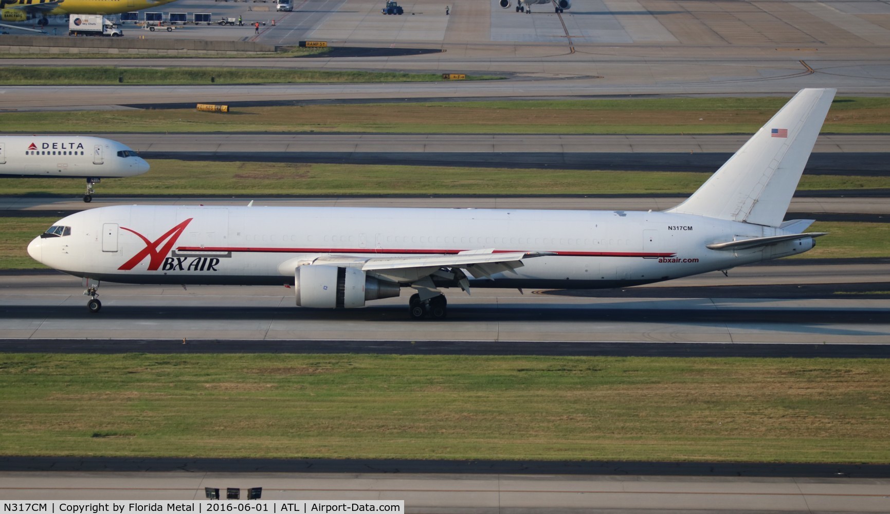 N317CM, 1988 Boeing 767-338 C/N 24317, ABX 767-300