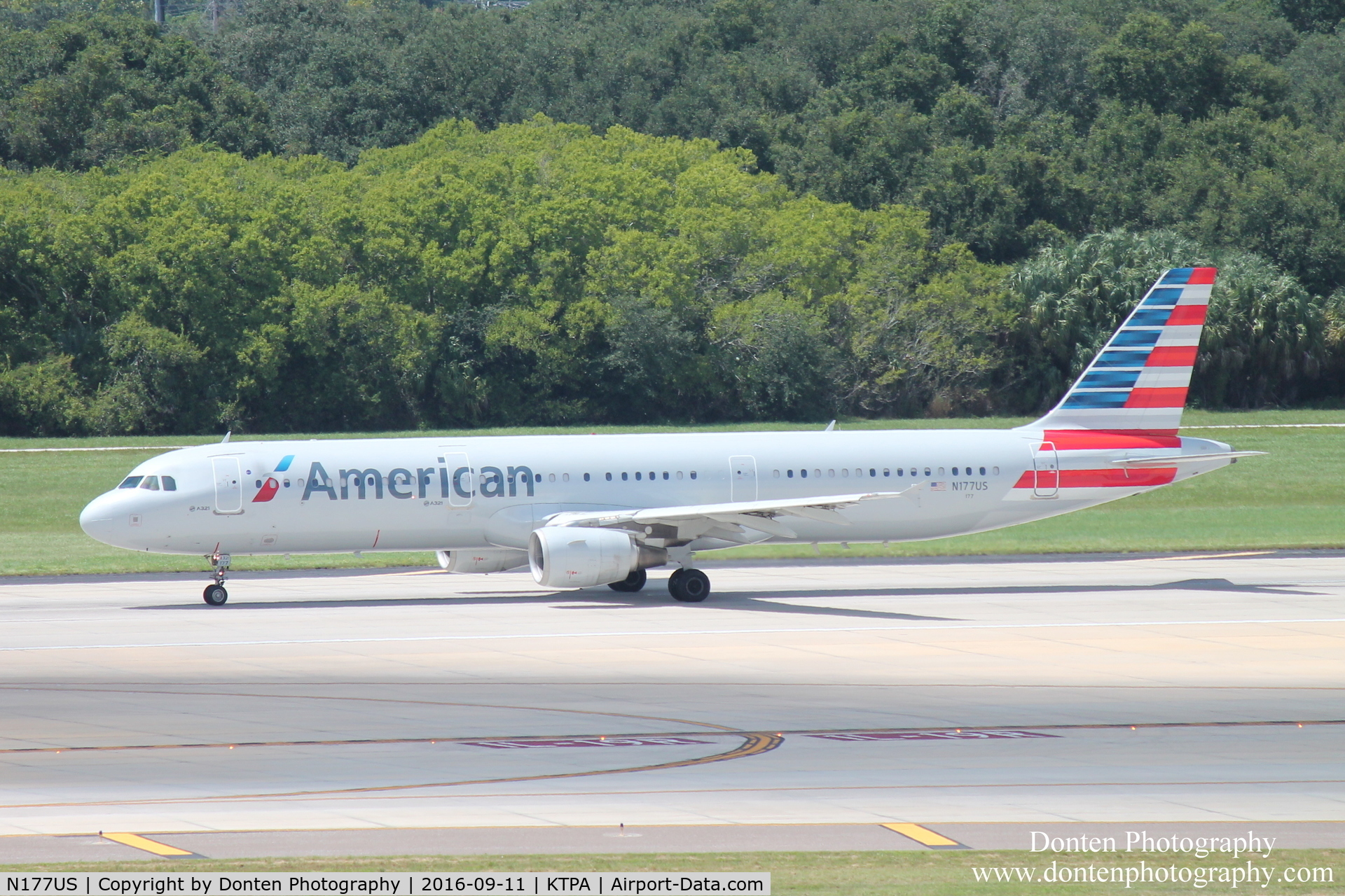 N177US, 2001 Airbus A321-211 C/N 1517, American Flight 814 (N177US) departs Tampa International Airport enroute to Philadelphia International Airport