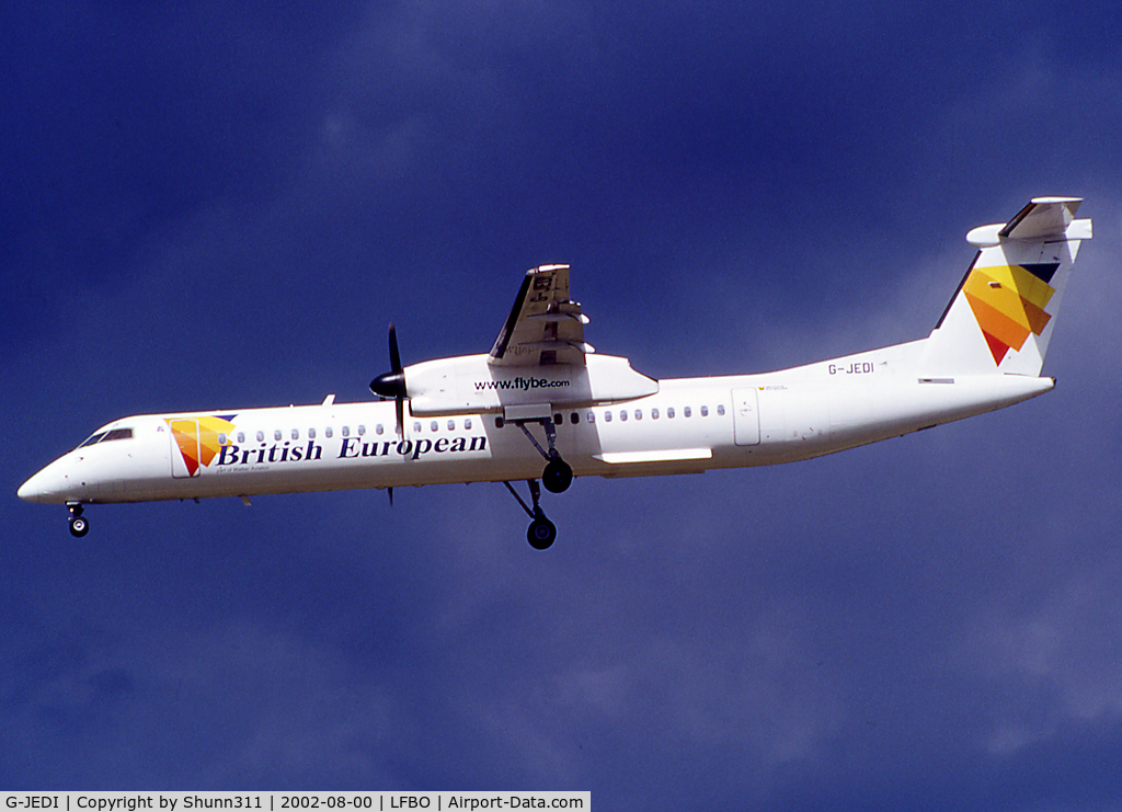 G-JEDI, 2001 De Havilland Canada DHC-8-402Q Dash 8 C/N 4052, Landing rwy 33L