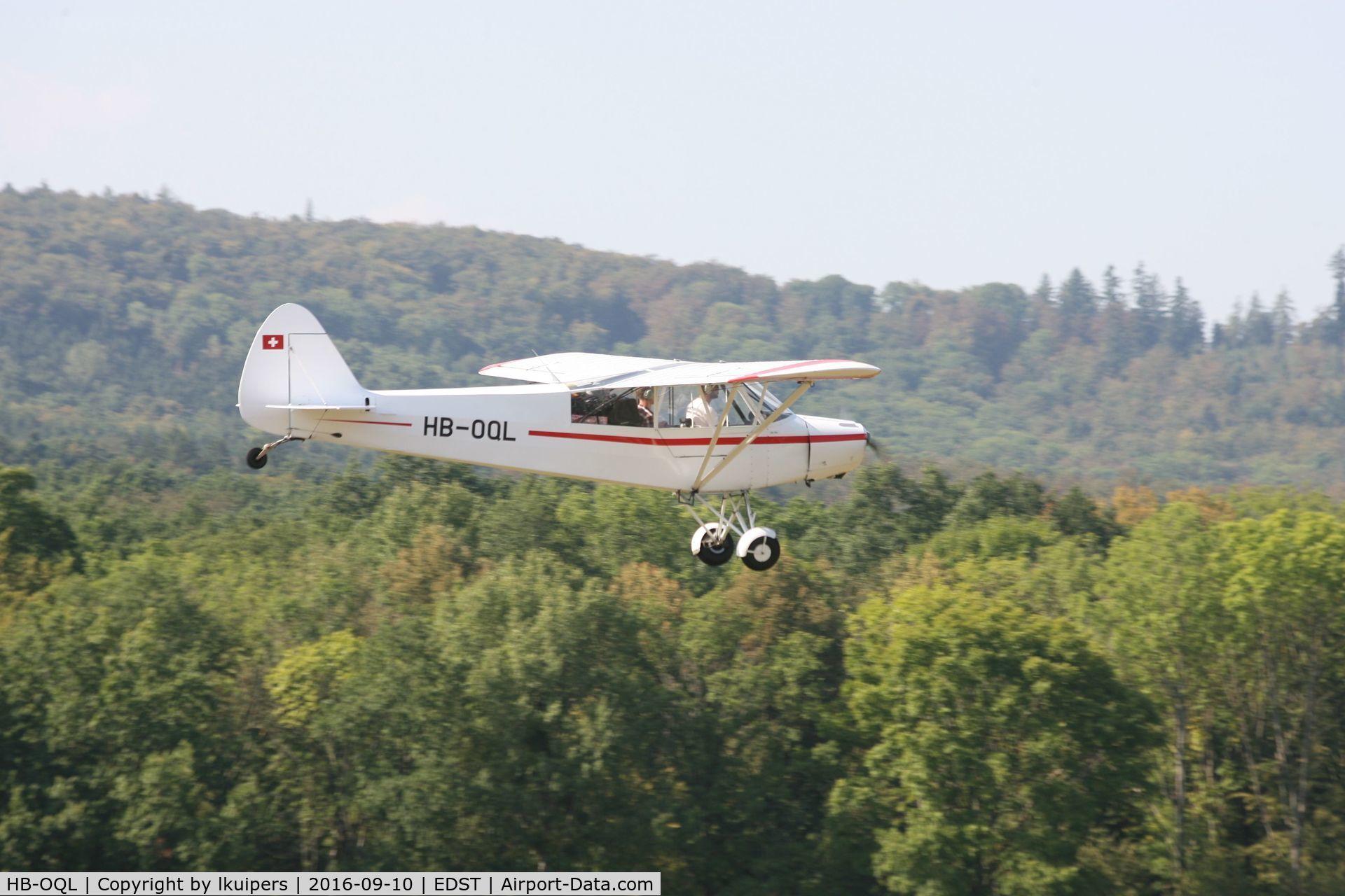 HB-OQL, 1951 Piper L-18C Super Cub C/N 18-1613, Landing at the Old Timer Flieger Treffen in Hahnweide 2016