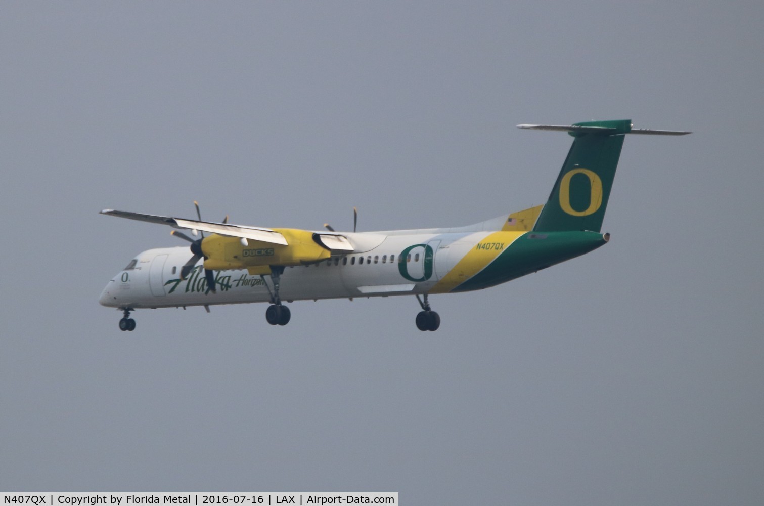 N407QX, 2001 Bombardier DHC-8-402 Dash 8 C/N 4049, Alaska Airlines University of Oregon
