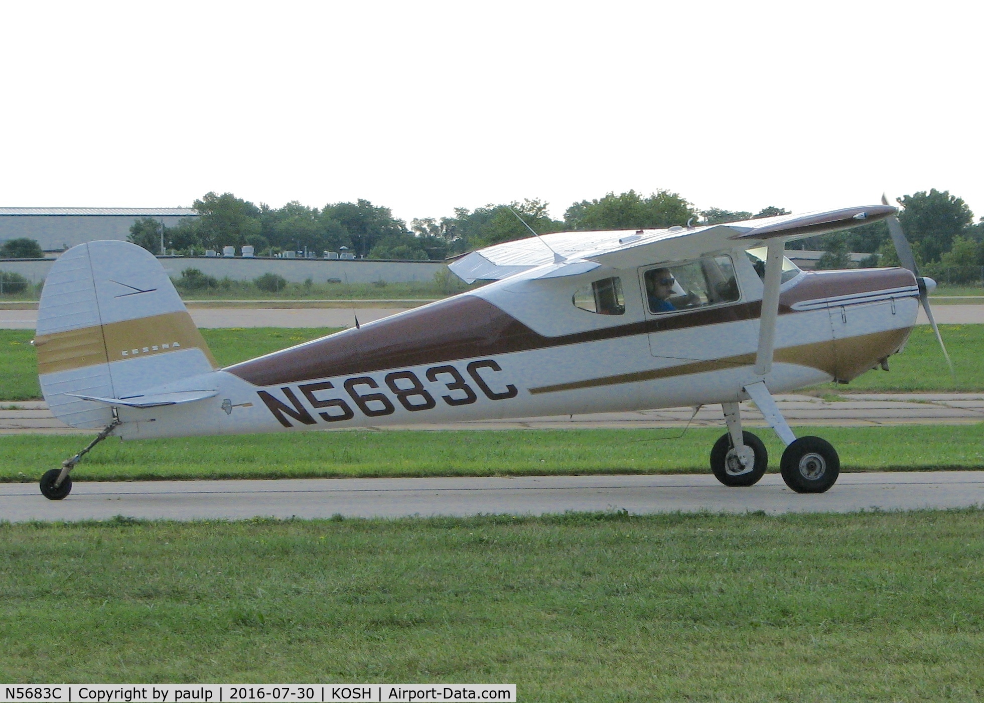 N5683C, 1952 Cessna 140A C/N 15639, At AirVenture 2016.