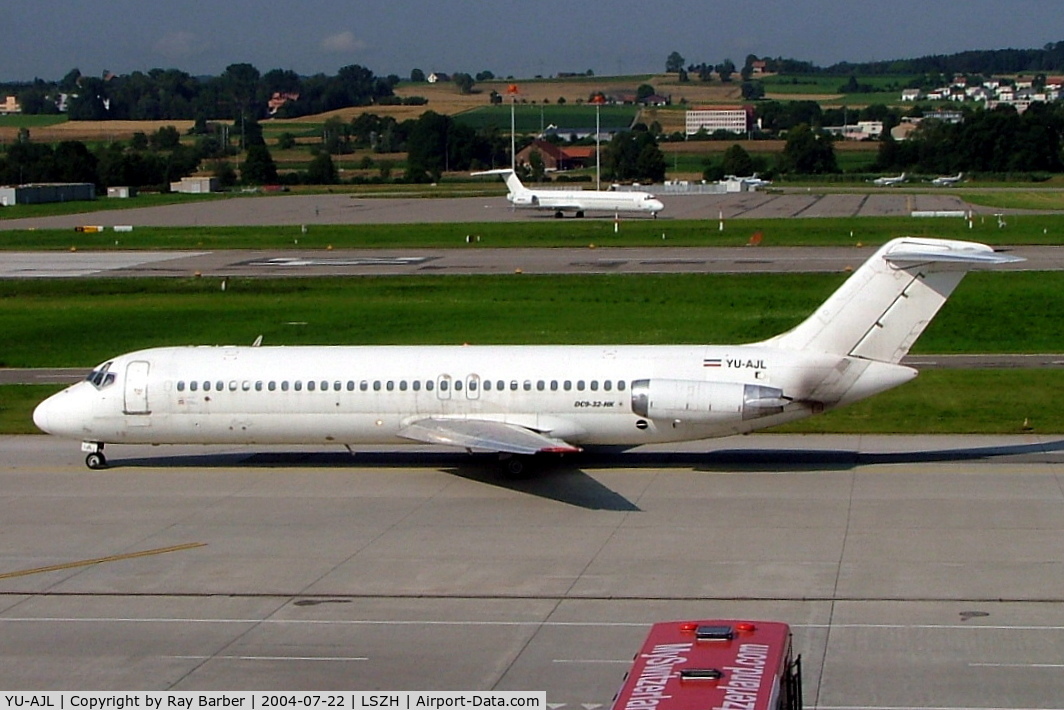 YU-AJL, 1973 Douglas DC-9-32 C/N 47571, McDonnell Douglas DC-9-32 [47571] (JAT Yugoslav Airlines) Zurich~HB 22/07/2004