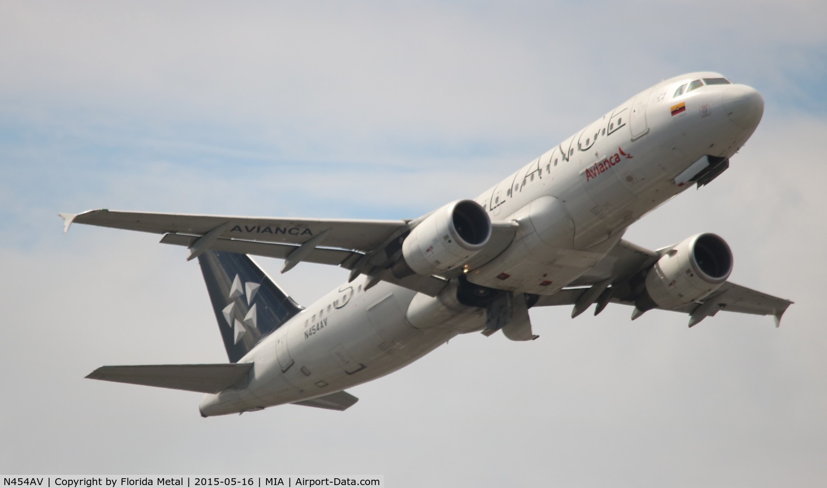 N454AV, 2013 Airbus A320-214 C/N 5454, Avianca Star Alliance.  Amazing that this nearly 4 year old air frame was not in the database until now.