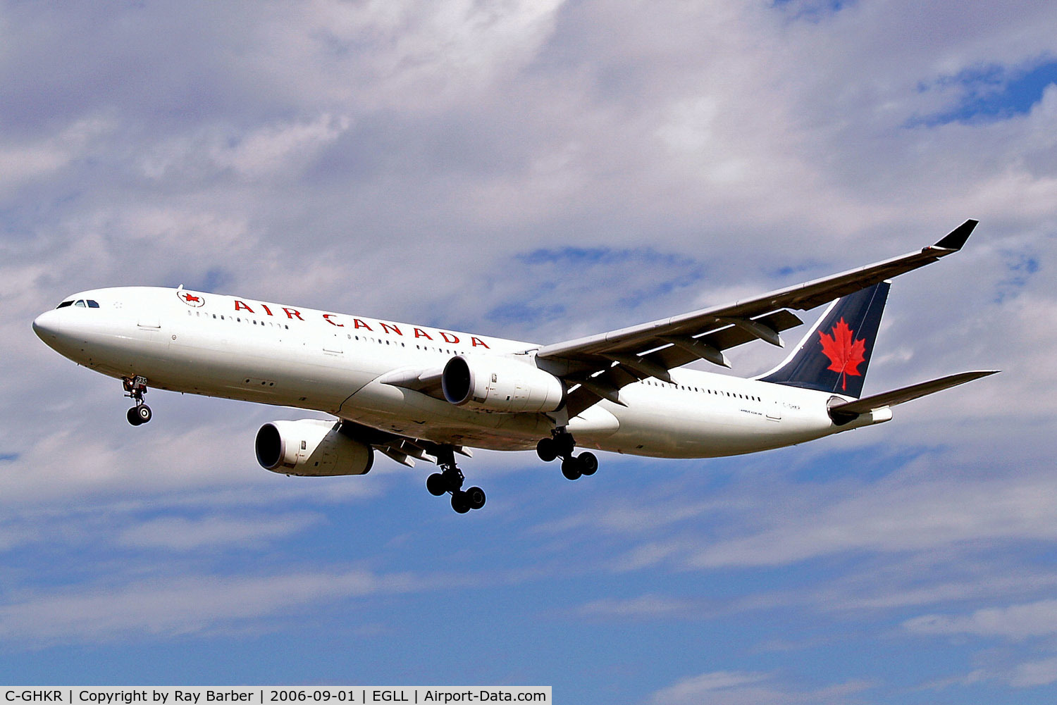 C-GHKR, 2001 Airbus A330-343 C/N 0400, Airbus A330-343X [400] (Air Canada) Heathrow~G 01/09/2006. On finals 27L.