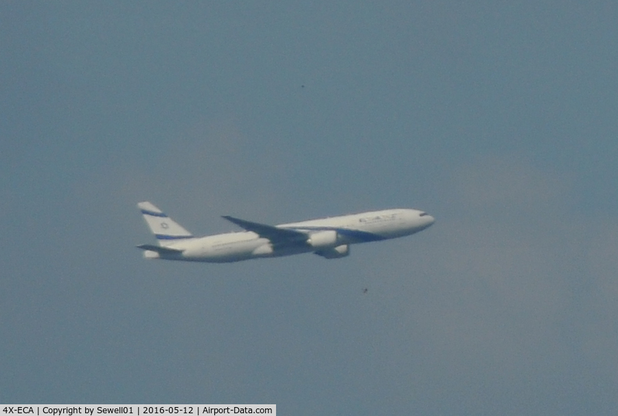 4X-ECA, 2001 Boeing 777-258/ER C/N 30831, Overhead
