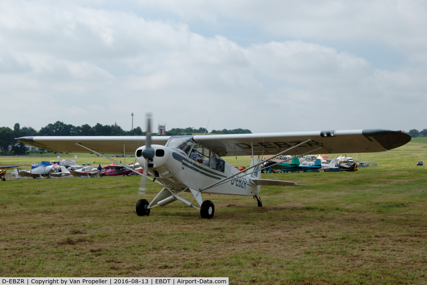 D-EBZR, 1954 Piper L-21B Super Cub (PA-18-135) C/N 18-4017, Piper L-21B Super Cub taxiing in during the 2016 Schaffen-Diest Oldtimer Fly-in
