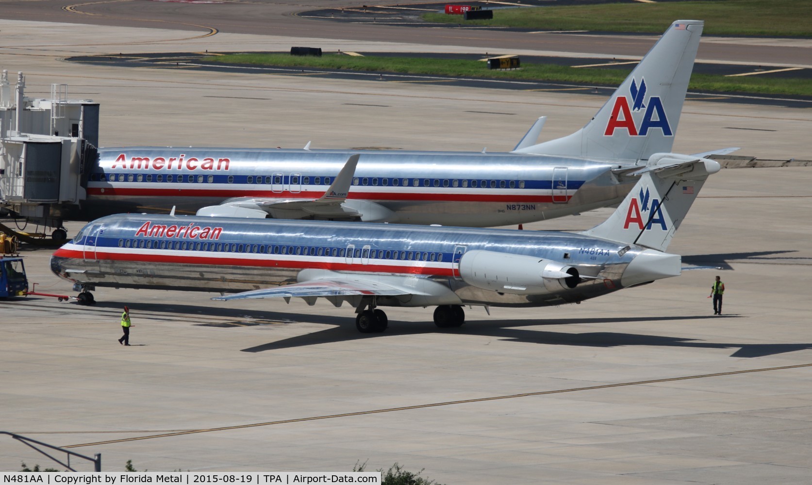 N481AA, 1988 McDonnell Douglas MD-82 (DC-9-82) C/N 49656, American