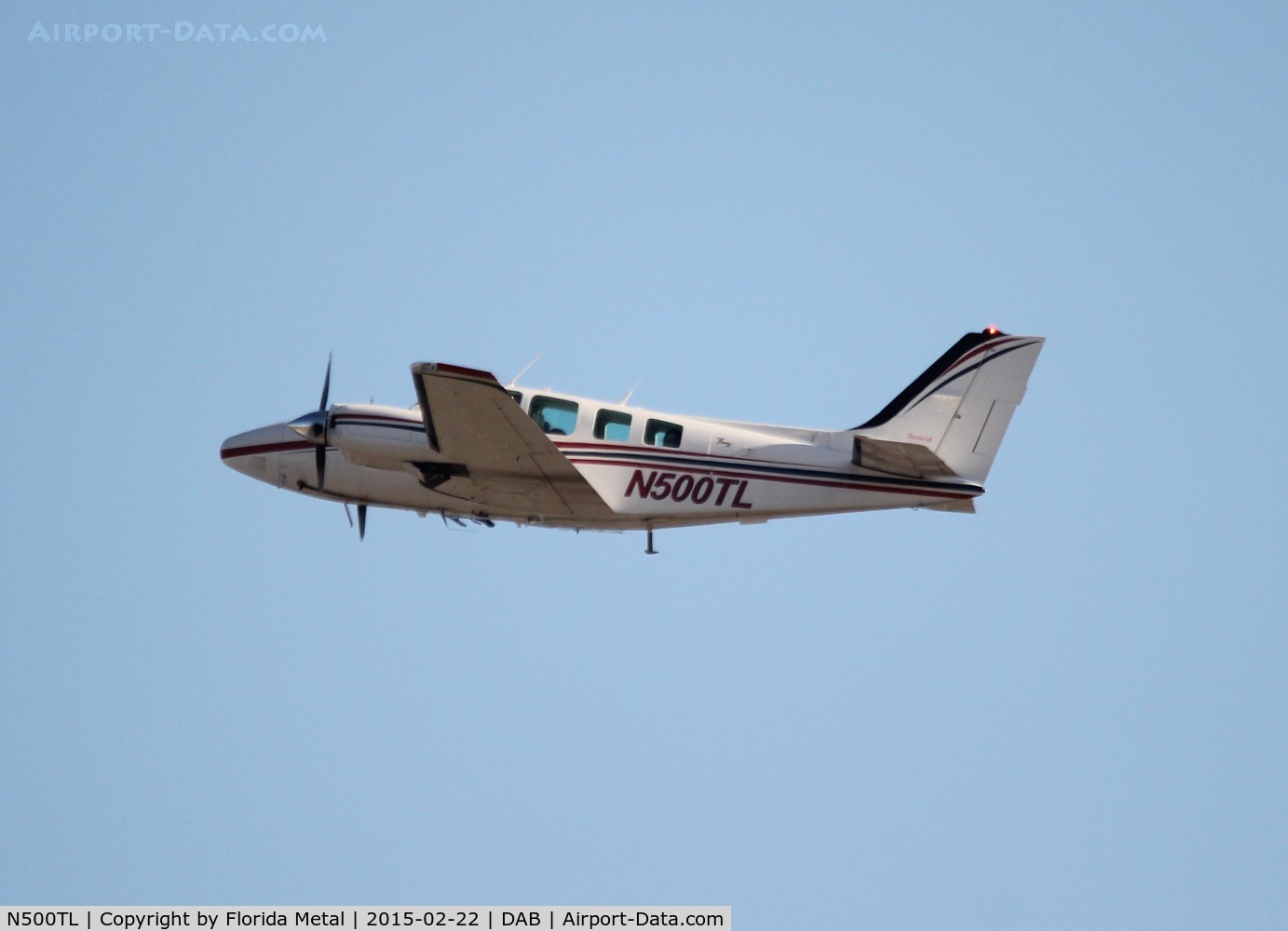 N500TL, Raytheon Aircraft Company 58 C/N TH-2103, Baron believed to be owned by former NASCAR Driver Terry Labonte, who is a pilot