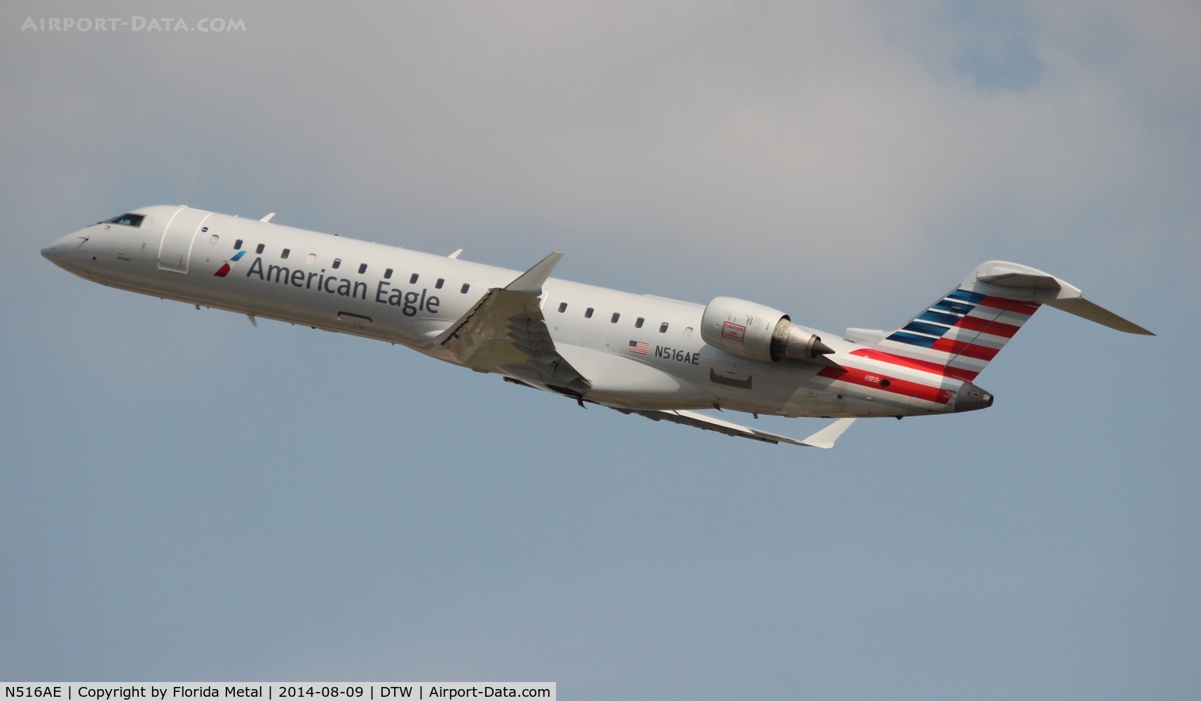 N516AE, 2003 Bombardier CRJ-701ER (CL-600-2C10) Regional Jet C/N 10123, American Eagle