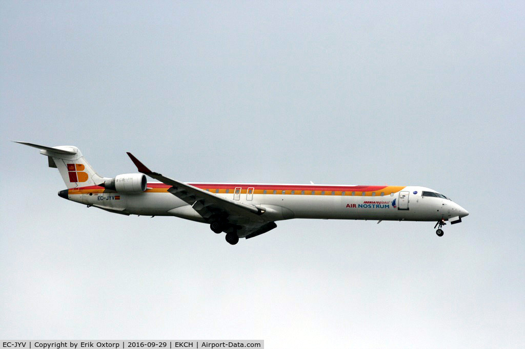 EC-JYV, 2006 Canadair CRJ-900ER (CL-600-2D24) C/N 15106, EC-JYV landing rw 22L after operating SK1787 from TLL