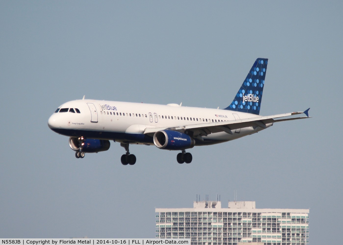 N558JB, 2003 Airbus A320-232 C/N 1915, Jet Blue