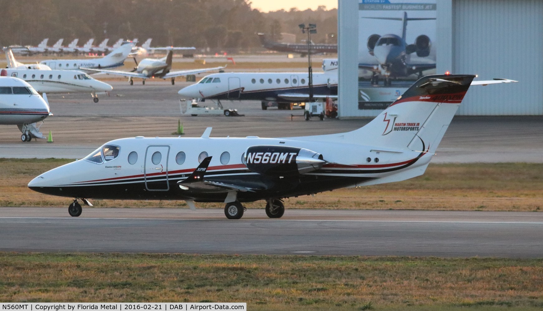 N560MT, 1999 Beech (Nextant Aerospace) 400 XTI C/N RK-235, NASCAR Driver Martin Truex Jr Nextent 400