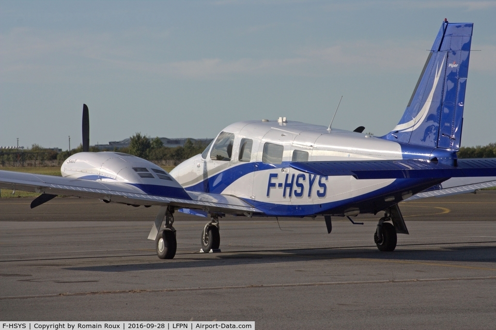 F-HSYS, 2012 Piper PA-34-220T Seneca V C/N 3449464, Parked