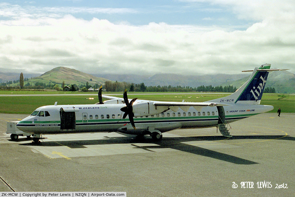 ZK-MCW, 1995 ATR 72-212 C/N 458, The Mount Cook Group Ltd., Christchurch  1998
