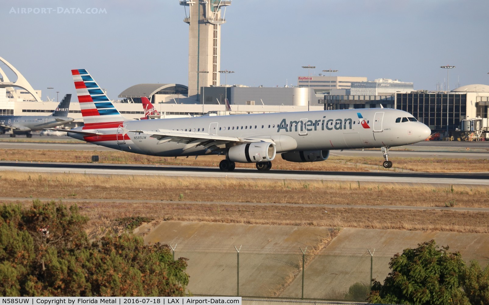 N585UW, 2014 Airbus A321-231 C/N 6214, American