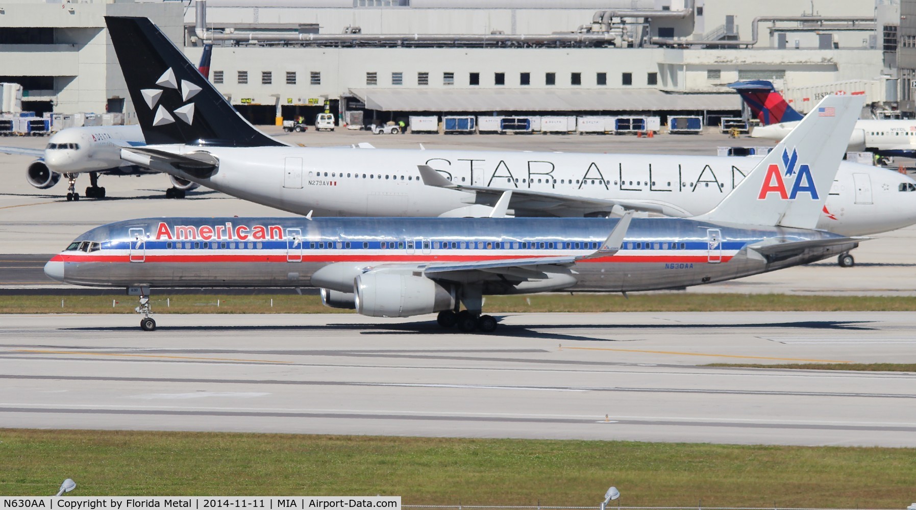 N630AA, 1990 Boeing 757-223 C/N 24588, American