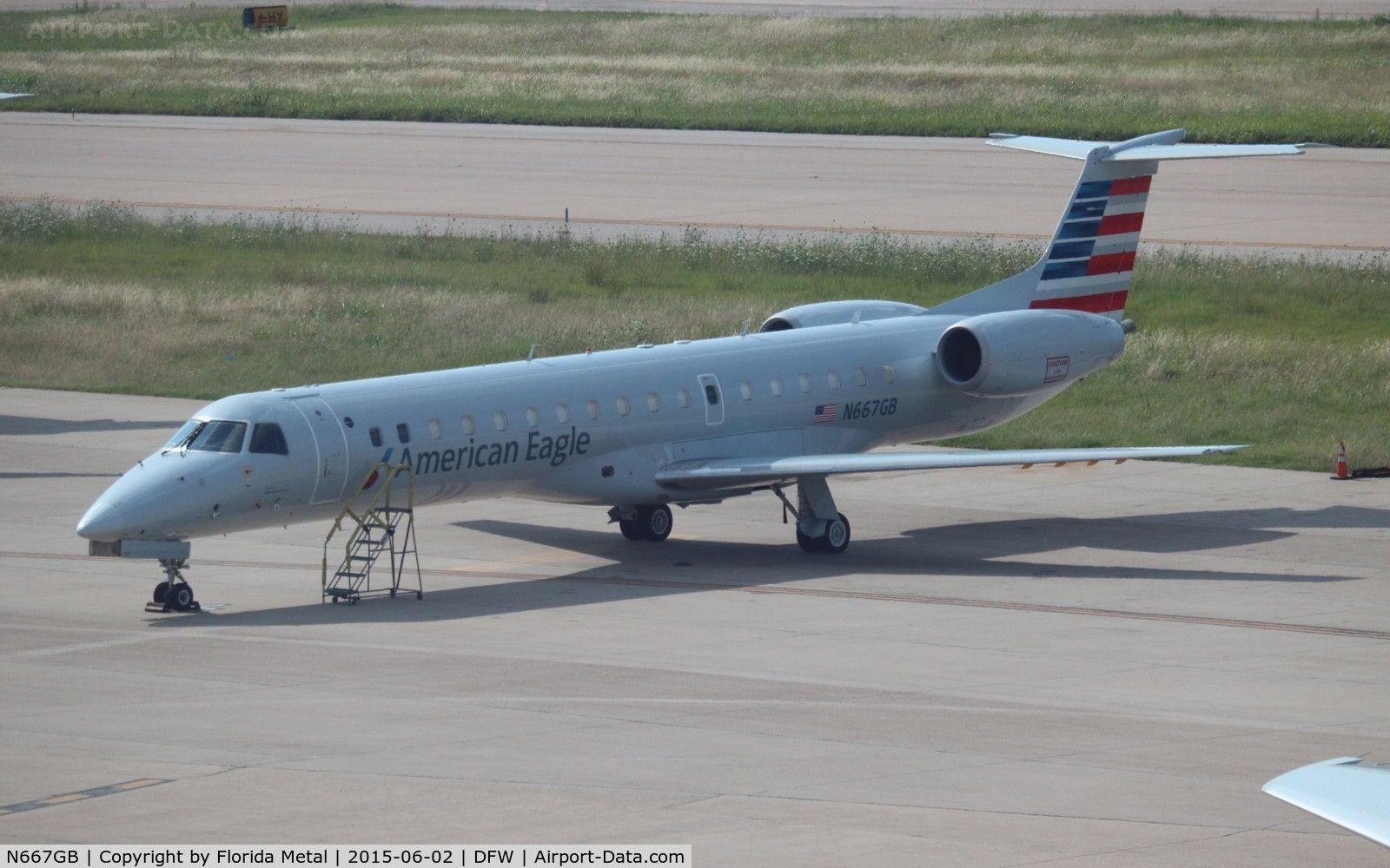 N667GB, 2004 Embraer ERJ-145LR (EMB-145LR) C/N 145784, American Eagle