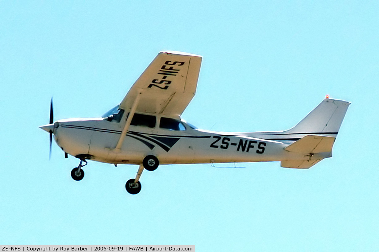 ZS-NFS, Cessna 172N C/N 17271058, Cessna 172N Skyhawk [172-71058] Pretoria-Wonderboom~ZS 19/09/2006