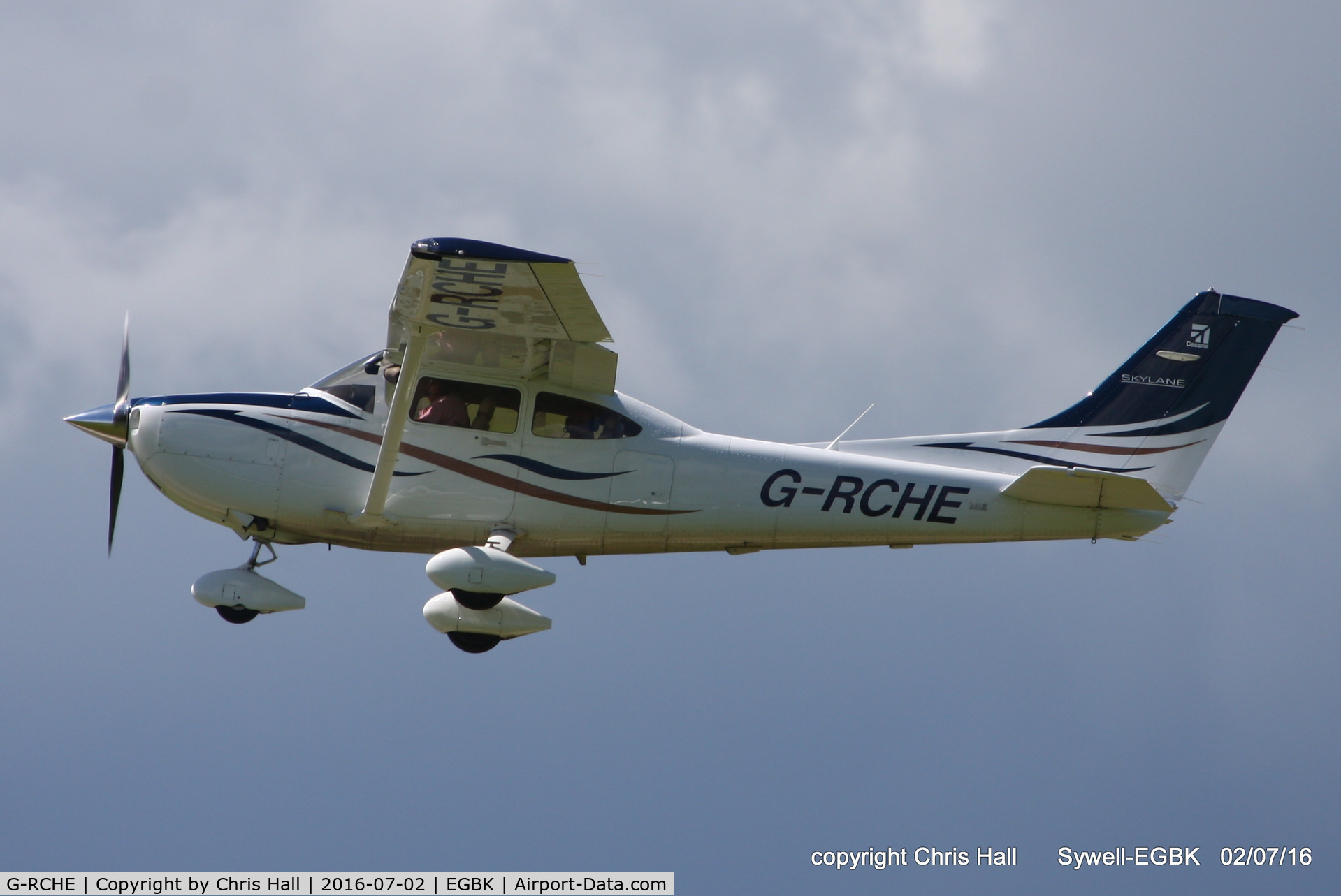 G-RCHE, 2008 Cessna 182T Skylane C/N 18282059, at Aeroexpo 2016